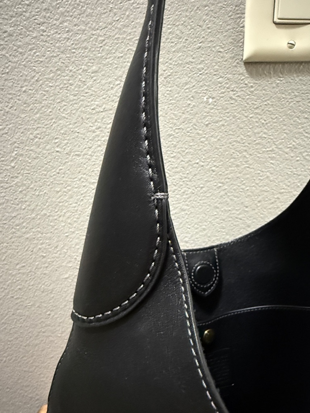 Coach Brooklyn 28 Slouchy Shoulder Bag; Black - Picture 11 of 11